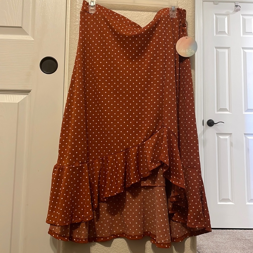 Polka dots, Pretty Burnt Orange
